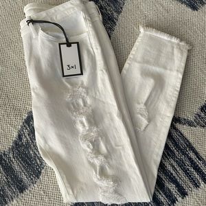 NWT 3x1 Distressed White Cropped Jeans - Size 29